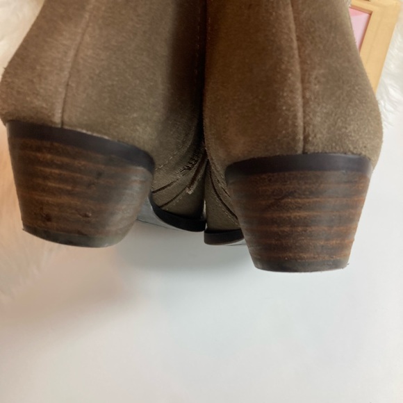 Nine West Vintage America Collection Side Zip Up Ankle Bootie MUSHROOM (TAUPE) 8 - Picture 9 of 9